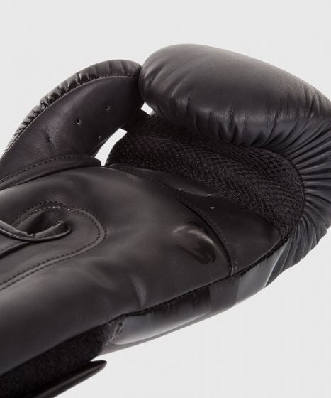 VENUM(ヴェナム/ベノム) エリート ボクシング グローブ マットブラック UFC 公式 サプライヤー 8oz 10oz 12oz 14oz 16oz トレーニング・スパーリング 初心者から上級者まで 三層構造高密度パッド マジックテープ(ベルクロ式) ボクシング キックボクシング ムエタイ MMA