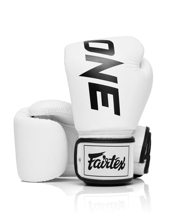 Fairtex ONE Championship ボクシンググローブ BGV1 ホワイト 8oz