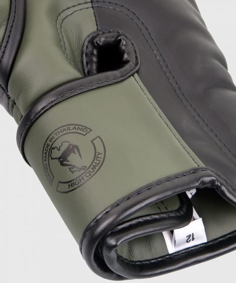 VENUM（ヴェナム/ベノム） エリート ボクシング グローブ カーキ・ブラック UFC 公式 サプライヤー 8oz 10oz 12oz 14oz 16oz トレーニング・スパーリング 初心者から上級者まで 三層構造高密度パッド マジックテープ(ベルクロ式) ボクシング キックボクシング ムエタイ MMA