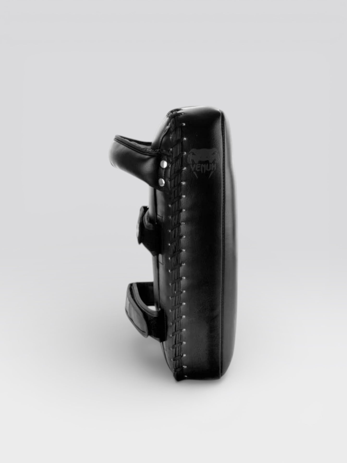 【アウトレット／外装破れあり】VENUM ジャイアント キックパッド ブラック（左右セット）