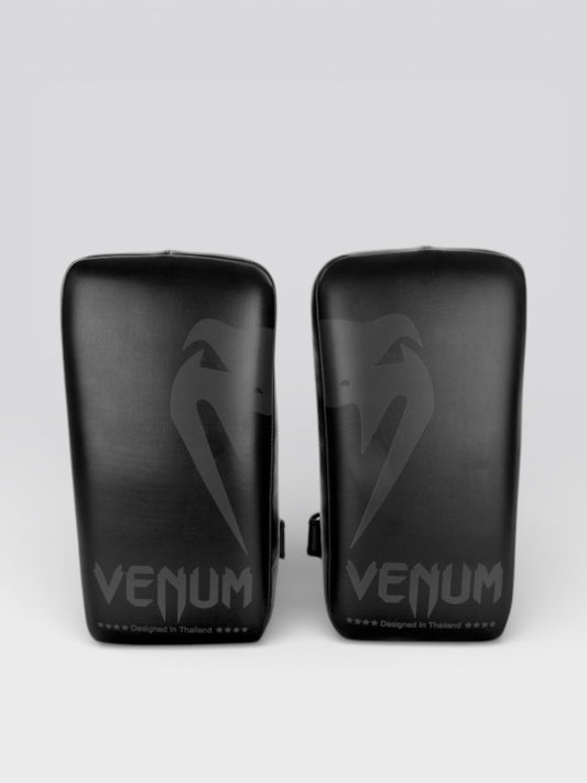 【アウトレット／外装破れあり】VENUM ジャイアント キックパッド ブラック（左右セット）