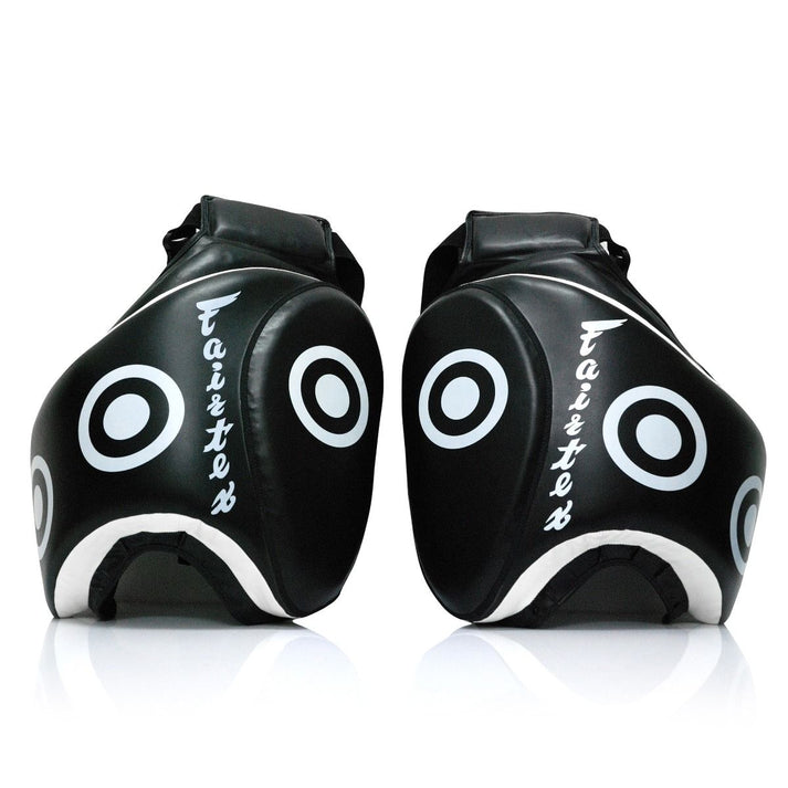 フェアテックス(Fairtex ) ローキックパッド TP3 ブラック 正規品 キックミット サイパッド 太腿用キックパッド ミット キックボクシング ムエタイ MMA 総合格闘技 空手
